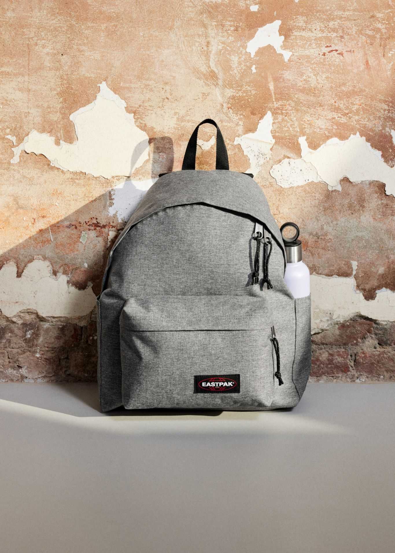 Eastpak public on sale